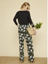 ZOOT.lab Zeleno-črne ženske hlače s cvetličnim vzorcem ZOOT.lab Ena