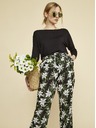 ZOOT.lab Zeleno-črne ženske hlače s cvetličnim vzorcem ZOOT.lab Ena
