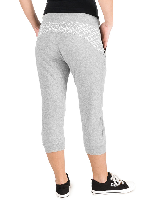 Sam 73 Svetlo sive ženske 3/4 hlače SAM 73