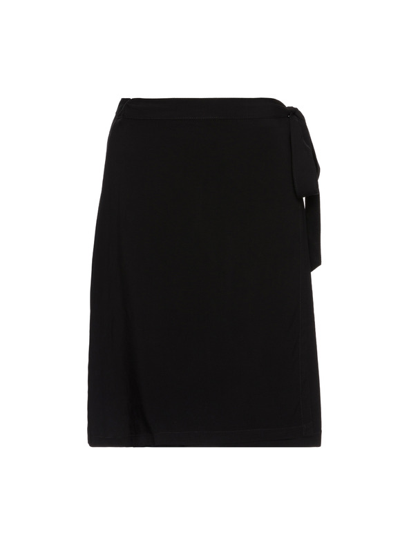 Sam 73 Črna zavihana krilo SAM 73