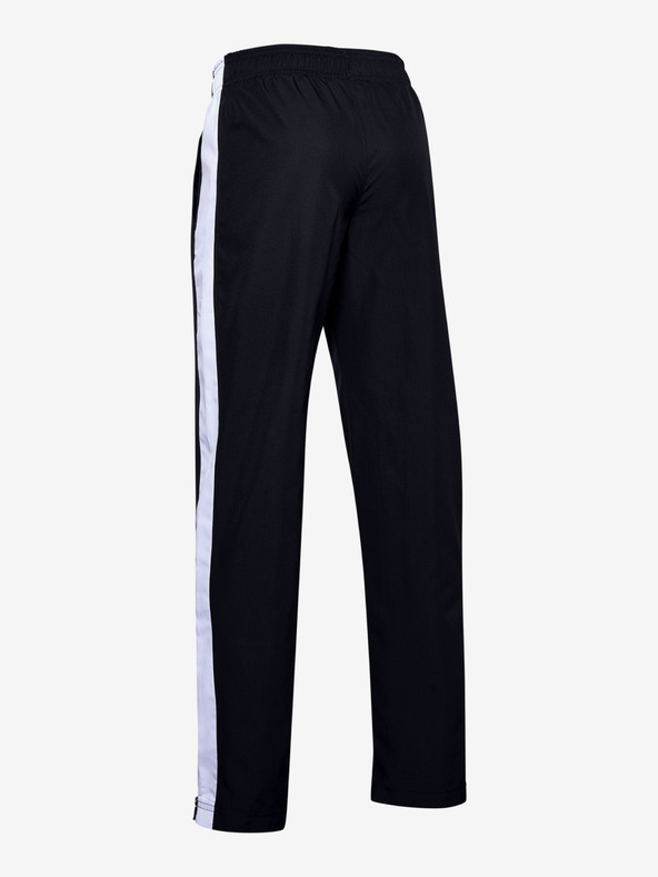 Under Armour Deške spodnji del trenirke Under Armour UA Woven Track Pants-BLK
