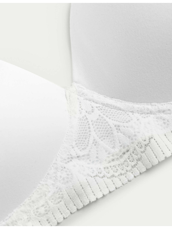 Marks & Spencer Modna halja Body Soft™ s polnimi modrčki brez žic, vel. A–E Marks & Spencer bela