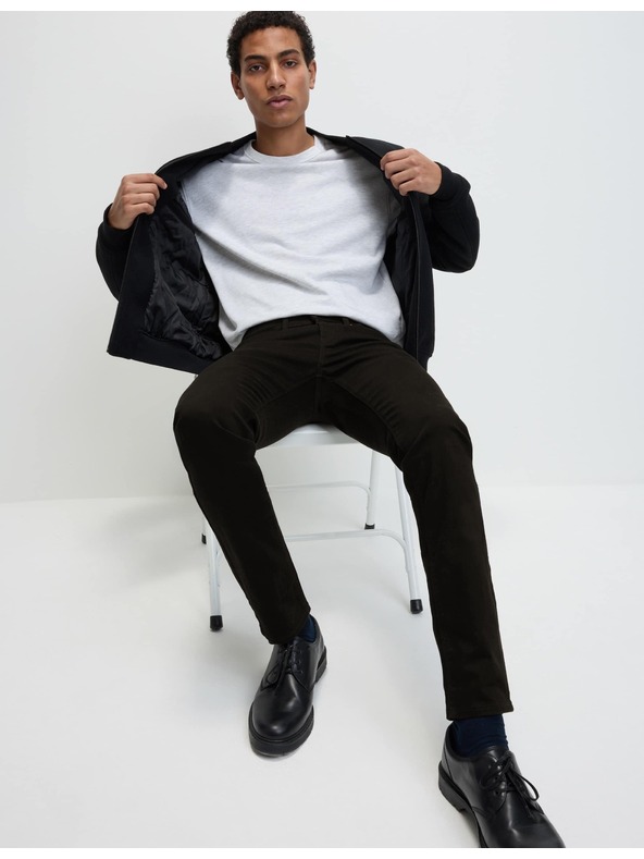 Marks & Spencer Raztegljive kavbojke ozkега kroja Marks & Spencer črna