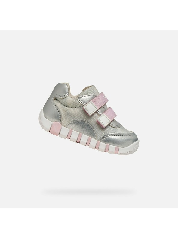 Geox Srebrni dekliški čevlji za prve korake Geox Iupidoo