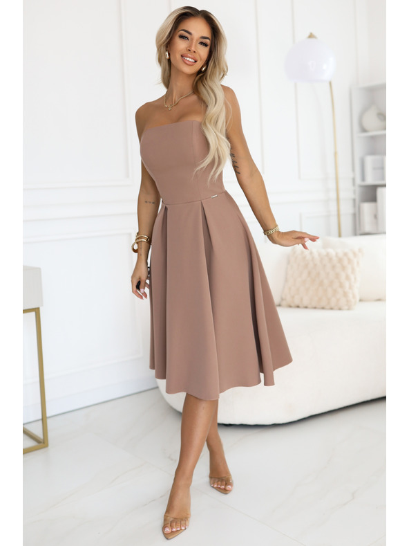 numoco VIVIENNE midi obleke s stezniki in razširjenimi naramnicami za posebne priložnosti - bež