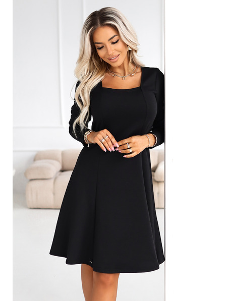 numoco IVANA udobne trapezne obleke z izrezom in dolgimi rokavi - črne