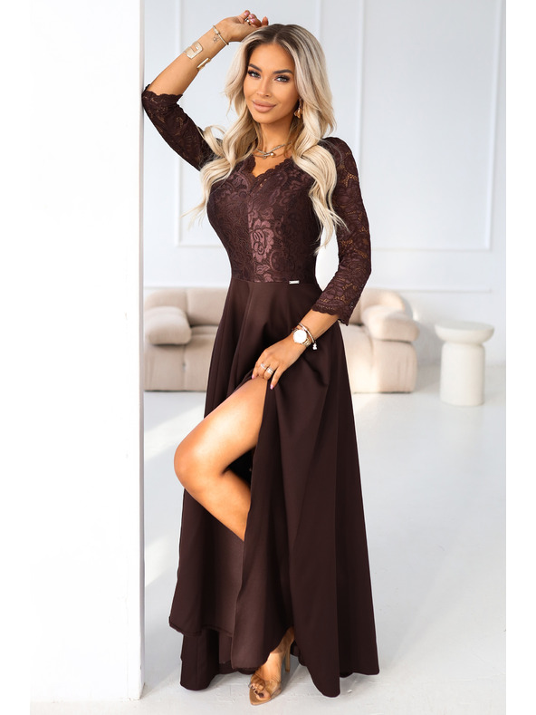 numoco AMBER elegantne dolge čipkaste šaty z izrezom - čokoladne
