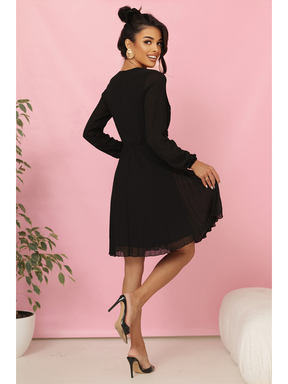 numoco ISABELLE Poljske nagubane obleke z dolgimi rokavi in izrezom - črne