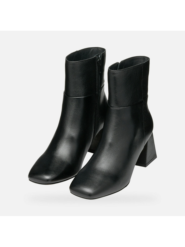 Geox Črni ženski gležnjarji Geox Coronilla