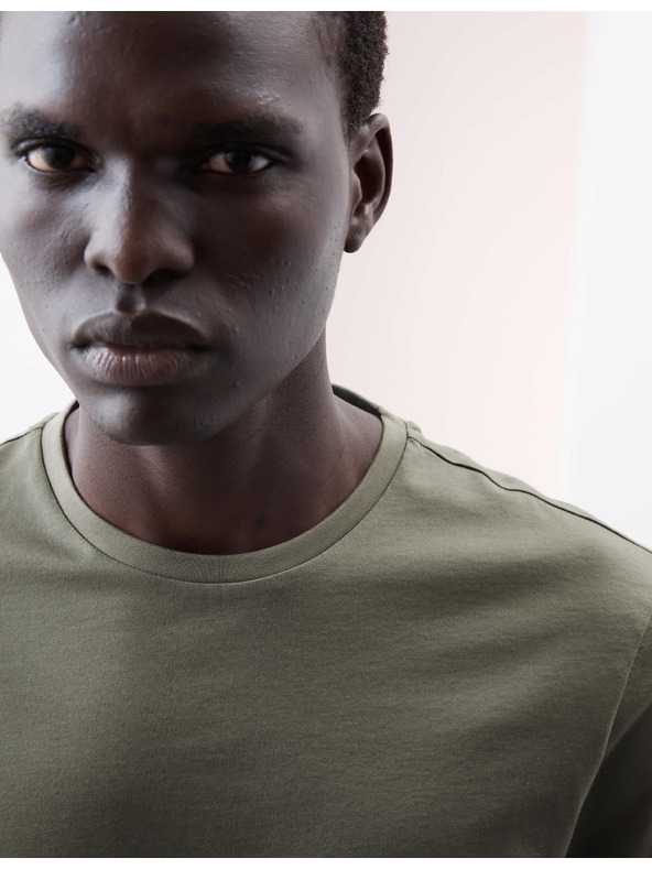 Marks & Spencer Majica iz premium bombažne tkanine, ozek kroj Marks & Spencer zelena