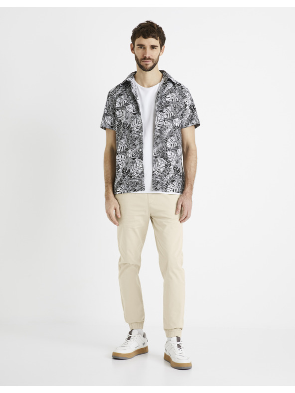 Celio Bela in črna moška srajca z vzorcem Celio Daprinti