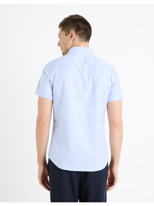Celio Svetlo modra moška črtasta majica Celio Fasanuremc