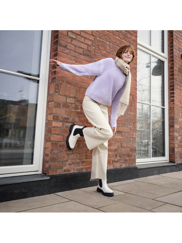 Geox Kremasti dekliški gležnjarji Geox Junette Girl