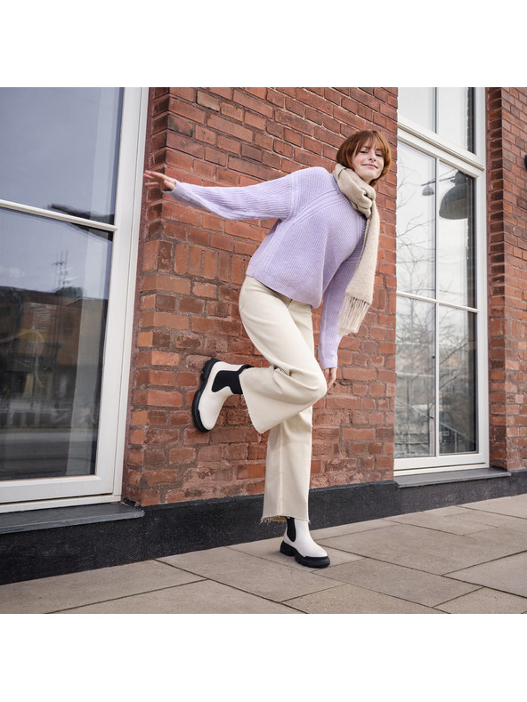 Geox Kremasti dekliški gležnjarji Geox Junette Girl