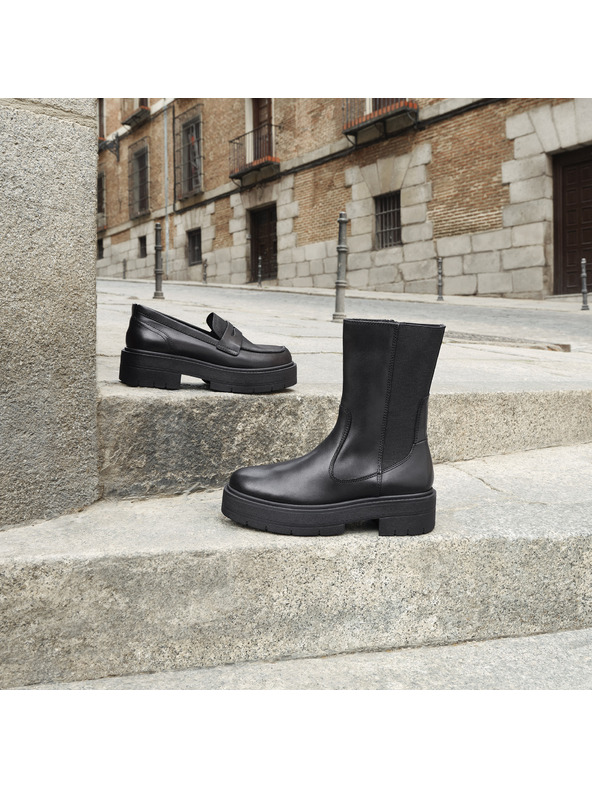 Geox Črni ženski gležnarji Geox Spherica EC7