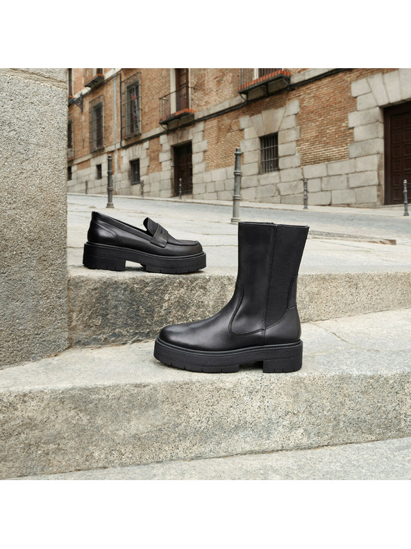 Geox Črni ženski mokasini Spherica Ec7