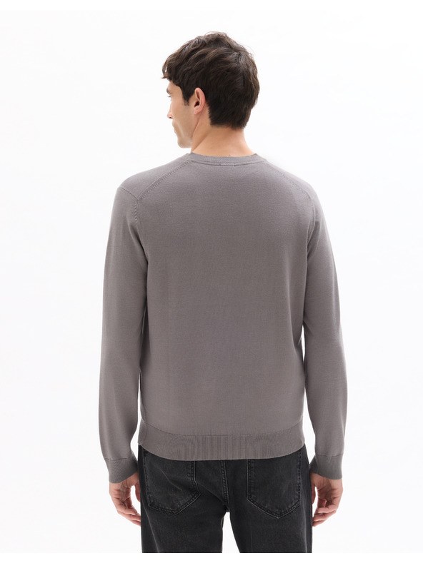 Celio Pulover Neviskozv