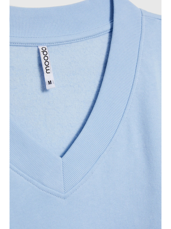 Moodo Bluza z V-izrezom svetlo modra Moodo
