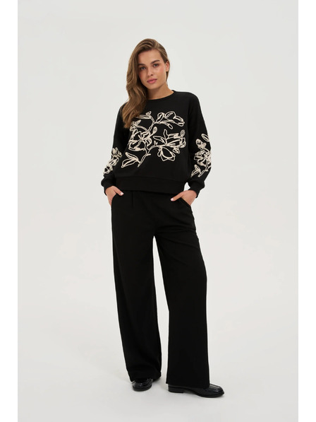 Moodo Blouse with Appliqué Black Moodo