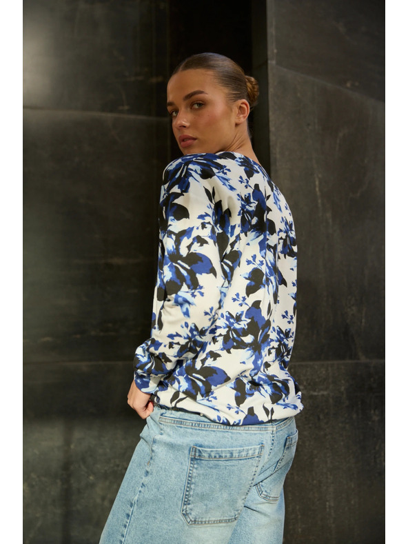 Moodo Cvetlična jopica z V-izrezom bela Moodo