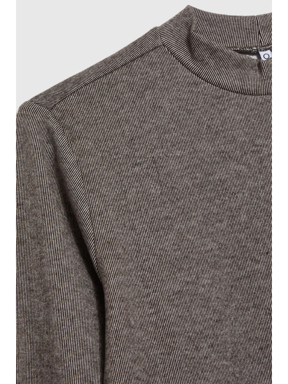 Moodo Rjava majica z visokim ovratnikom Moodo