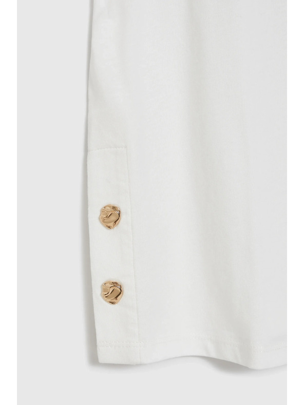 Moodo Bela bluza z okrasnimi gumbi Moodo