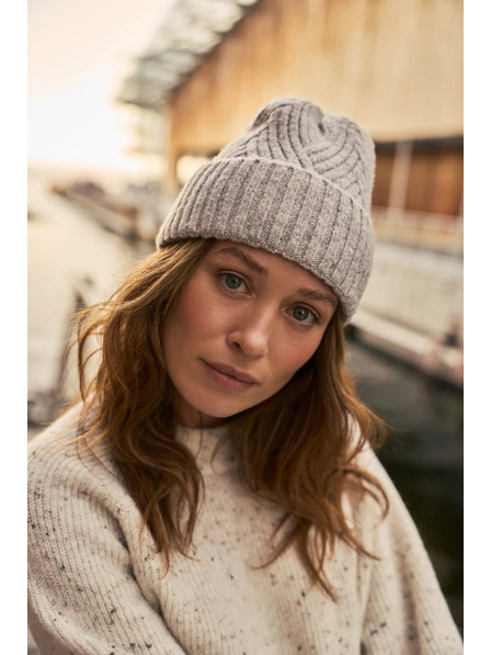 Moodo Kapa iz volne svetlo sive barve Moodo