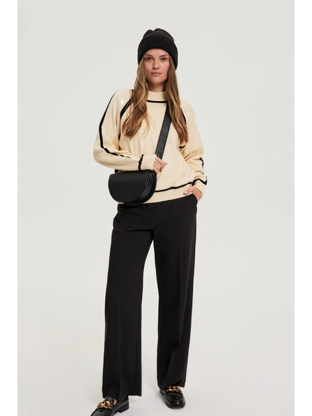 Moodo Kapa z metalnim nitjo črne barve Moodo