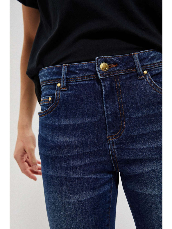 Moodo Džínsy push up s srednjim pasom temno modre barve Moodo