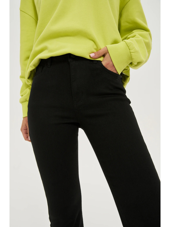 Moodo Črne zvonaste jeans hlače Moodo