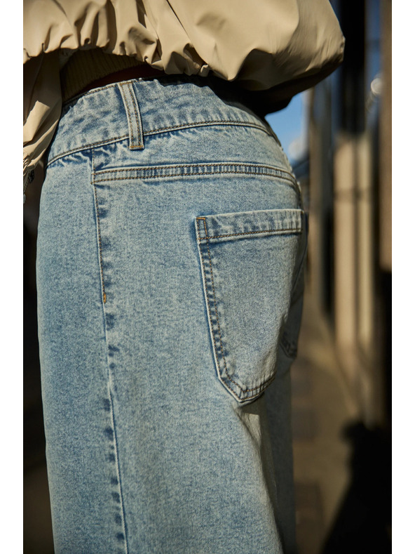 Moodo Svetlo modre jeans hlače z wide leg krojem Moodo