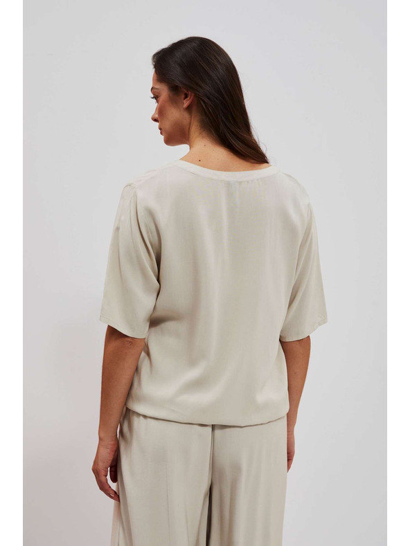 Moodo Peščeno rjava srajca Moodo z vezavo v pasu in V-izrezom