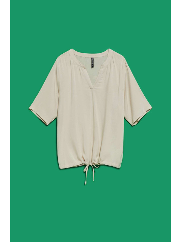 Moodo Peščeno rjava srajca Moodo z vezavo v pasu in V-izrezom