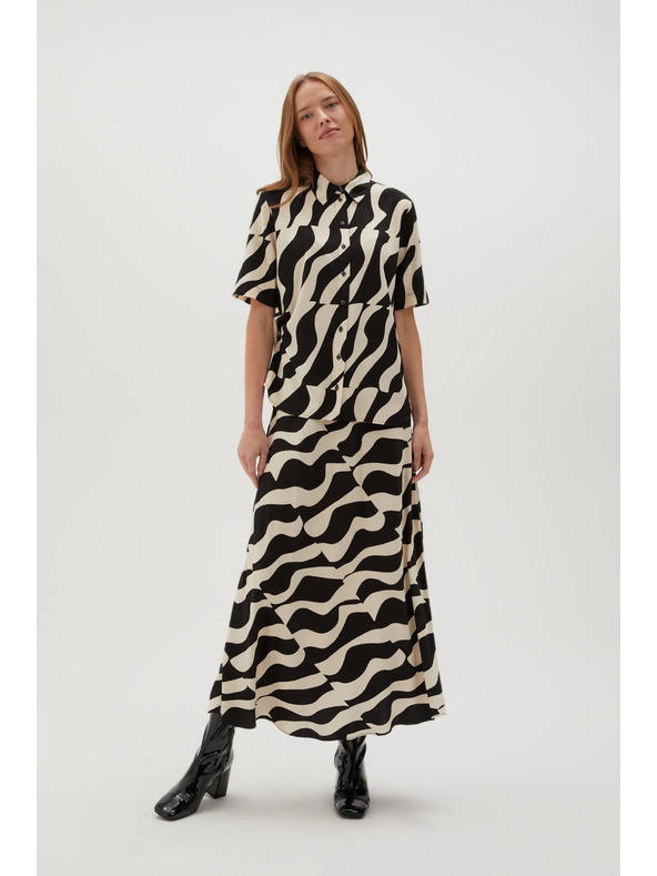 Moodo Viskozna srajca s kratkimi rokavi črna Moodo