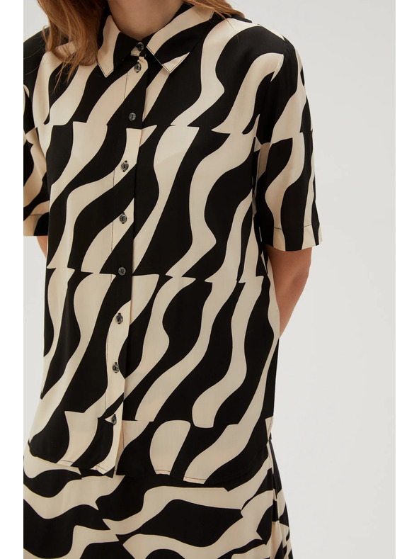 Moodo Viskozna srajca s kratkimi rokavi črna Moodo