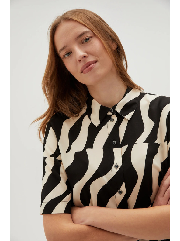 Moodo Viskozna srajca s kratkimi rokavi črna Moodo