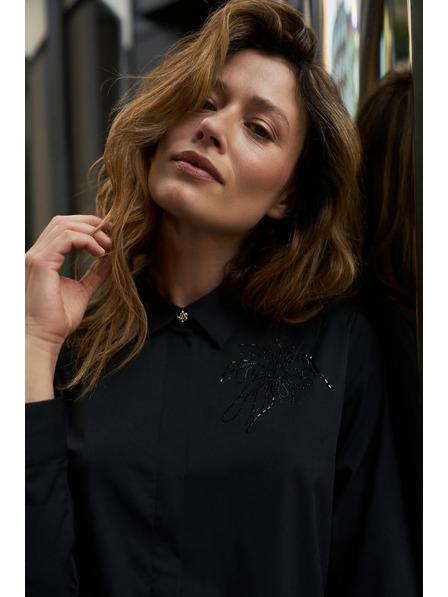 Moodo Črna srajca z ovratnikom Moodo