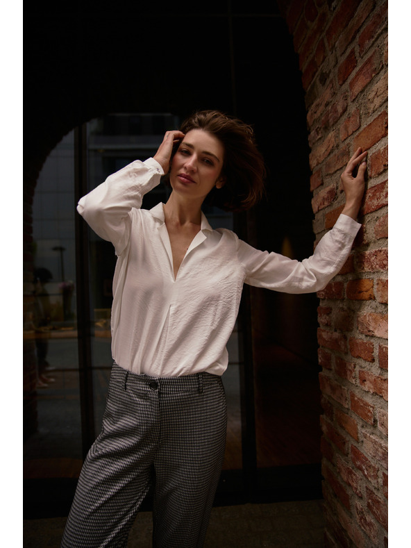 Moodo Gladka srajca iz viskoze bela Moodo