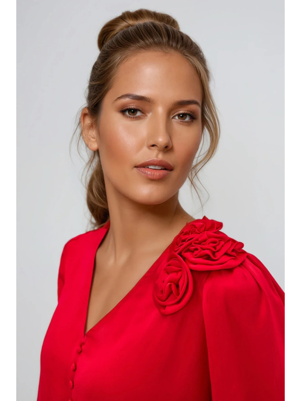 Moodo Rdeča bluza z rožami Moodo