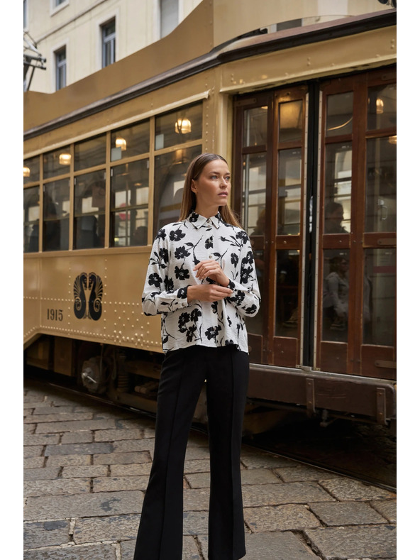 Moodo Bela viskozna srajca s cvetličnim vzorcem Moodo