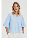 Moodo Svetlo modra srajca z nabranimi rokavi Moodo