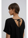 Moodo Sijoč top z vezavo zadaj črne barve Moodo