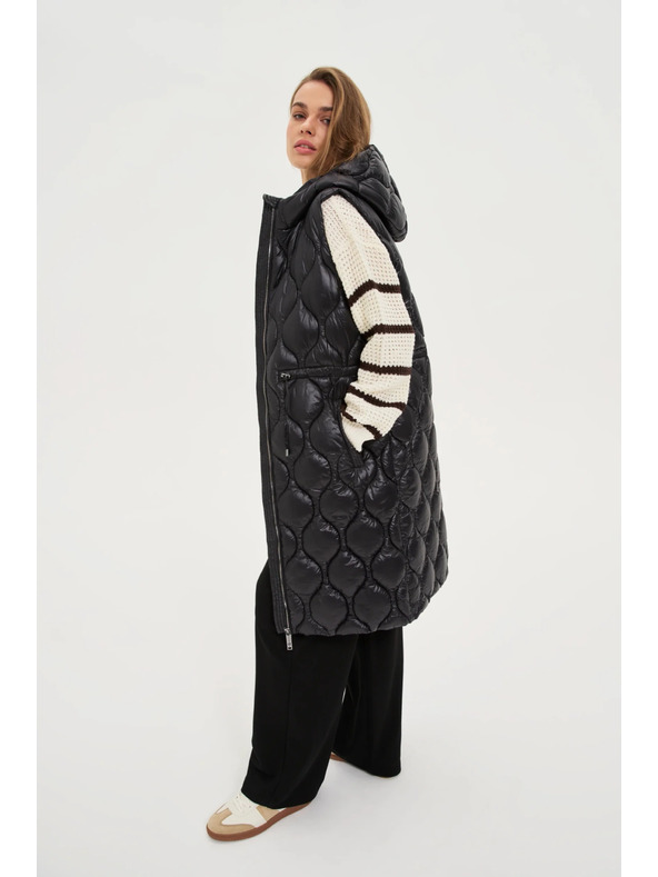 Moodo Prešit telovnik črne barve Moodo