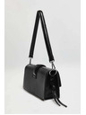 Moodo Črna torbica čez ramo s srebrno sponko Moodo