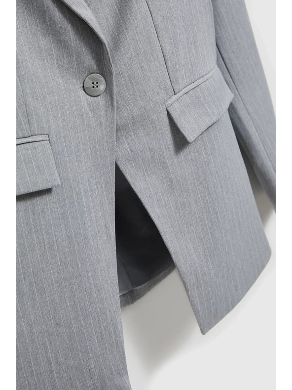 Moodo Siv enostranski suknjič z finimi črtami Moodo