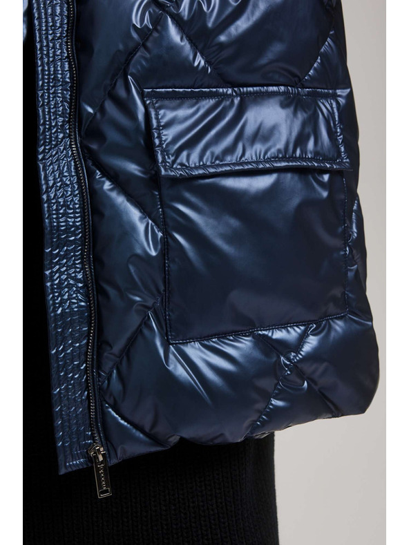 Moodo Metalična prešita jakna temno modre barve Moodo