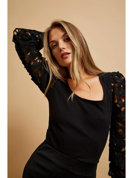 Moodo Črna majica z čipkastimi rokavi Moodo