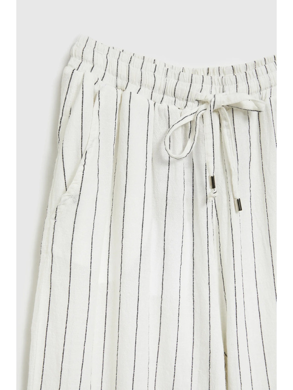 Moodo Lanene hlače prugaste bele Moodo