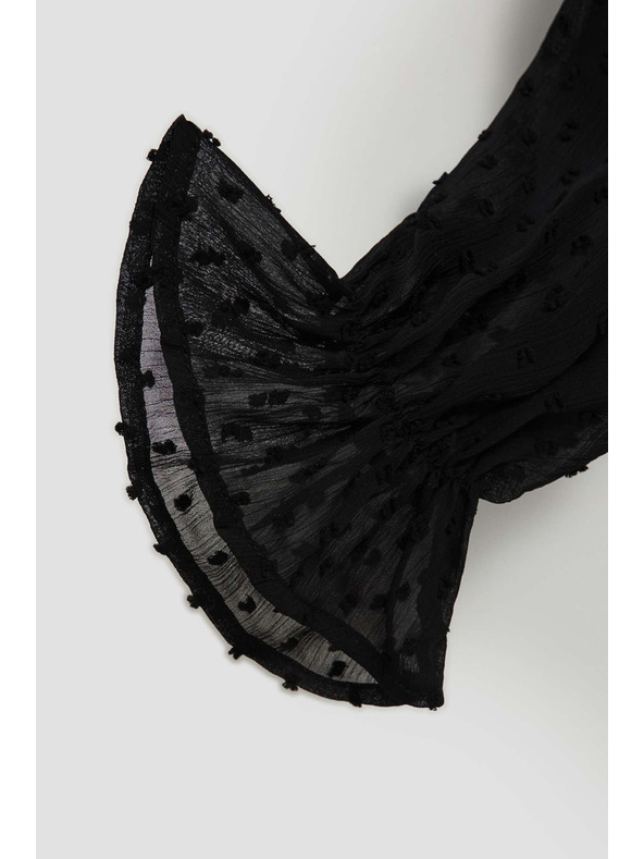 Moodo Črna srajca z volani in dolgimi rokavi Moodo