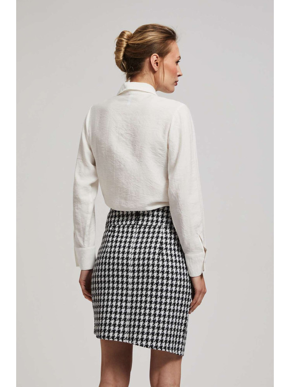 Moodo Perleasta srajca Moodo z zavezanim izrezom in okrasnimi gumbi